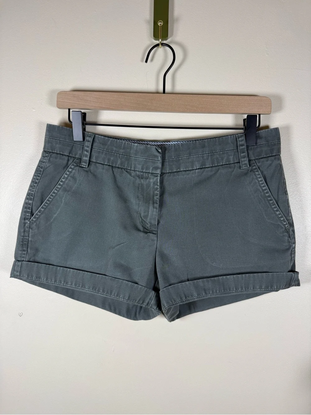 J.Crew Chino Women’s Size 4 Gray Green Cuffed Shorts Classic Preppy